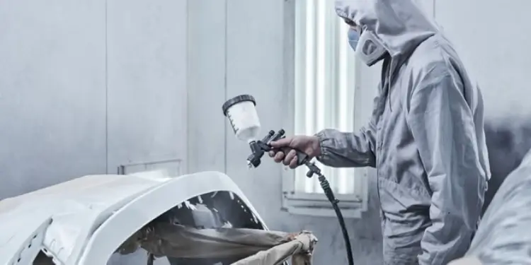 ورشة سمكرة رولز رويس في الرياض