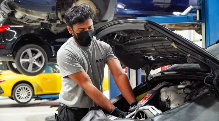 أفضل ورشة سمكرة ورش بوية السيارات الأمريكية بجدة