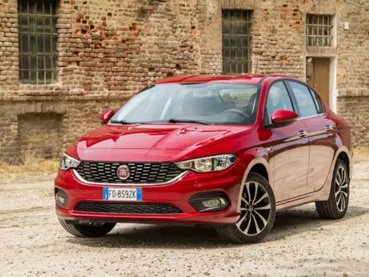 ورشة فيات في مكة