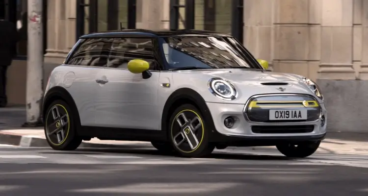 ورشة ميني كوبر في مكة