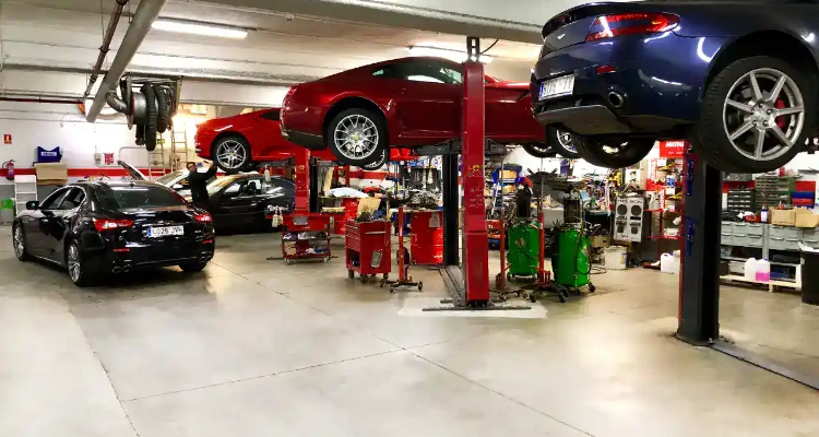 ورشة سمكرة ورش بوية السيارات الأمريكية في الدمام