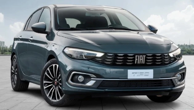 ورشة ميكانيكي فيات في المدينة ممتازة